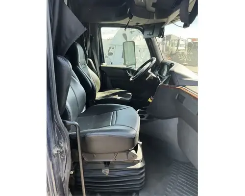 INTERNATIONAL LT625 Cab Assembly