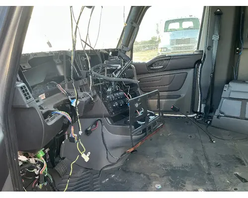 INTERNATIONAL LT625 Cab Assembly