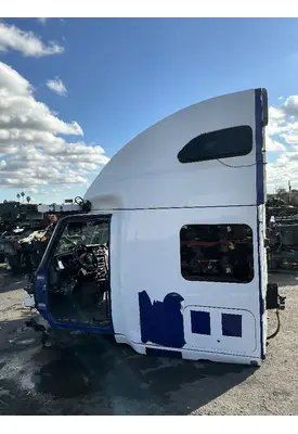 INTERNATIONAL LT625 Cab Assembly