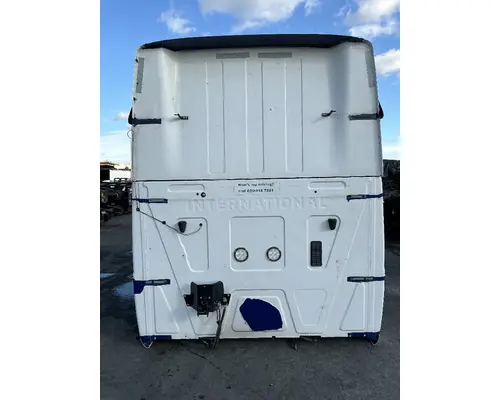 INTERNATIONAL LT625 Cab Assembly