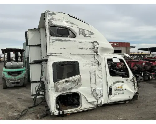 INTERNATIONAL LT625 Cab Assembly