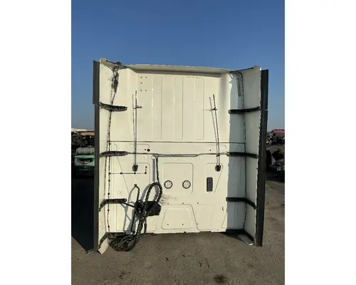 INTERNATIONAL LT625 Cab Assembly