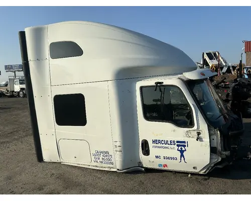 INTERNATIONAL LT625 Cab Assembly