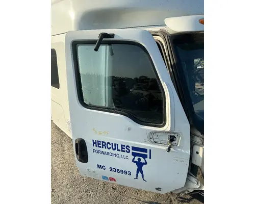 INTERNATIONAL LT625 Cab Assembly