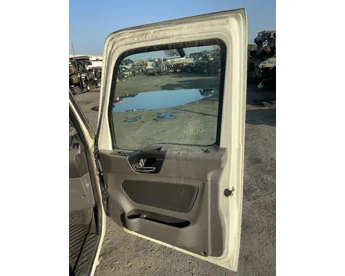 INTERNATIONAL LT625 Cab Assembly