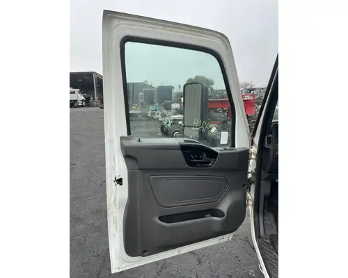 INTERNATIONAL LT625 Cab Assembly