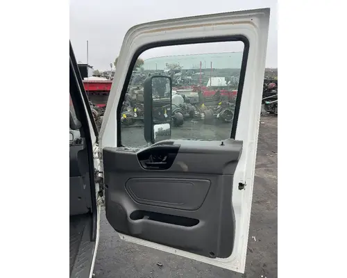 INTERNATIONAL LT625 Cab Assembly