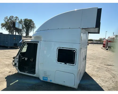 INTERNATIONAL LT625 Cab Assembly