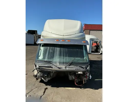 INTERNATIONAL LT625 Cab Assembly