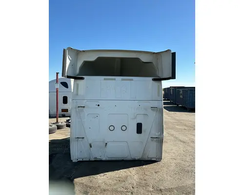 INTERNATIONAL LT625 Cab Assembly