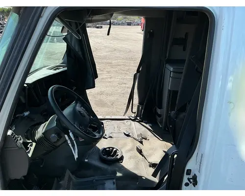 INTERNATIONAL LT625 Cab Assembly
