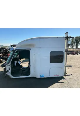 INTERNATIONAL LT625 Cab Assembly