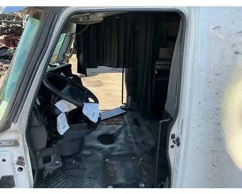 INTERNATIONAL LT625 Cab Assembly