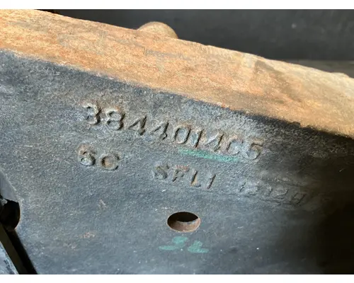 INTERNATIONAL LT625 Cab Mount Bracket