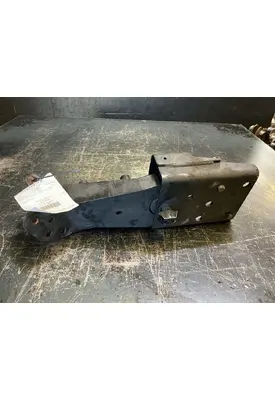 INTERNATIONAL LT625 Cab Mount Bracket