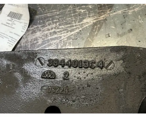 INTERNATIONAL LT625 Cab Mount Bracket