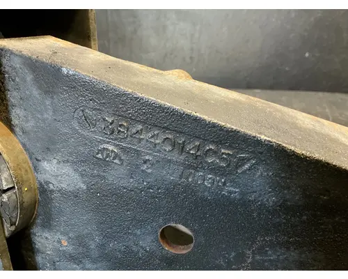 INTERNATIONAL LT625 Cab Mount Bracket