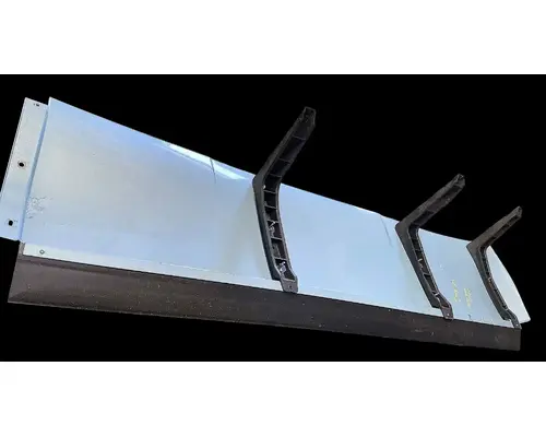 INTERNATIONAL LT625 CabSleeper Fairing