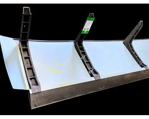 INTERNATIONAL LT625 CabSleeper Fairing