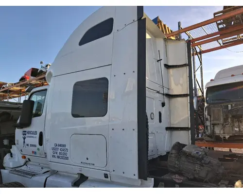 INTERNATIONAL LT625 CabSleeper Fairing