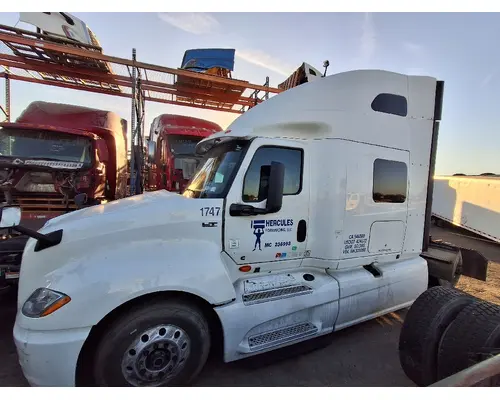 INTERNATIONAL LT625 CabSleeper Fairing