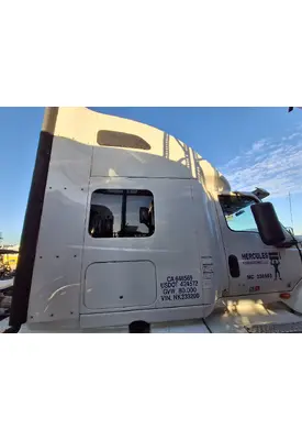 INTERNATIONAL LT625 Cab/Sleeper Fairing