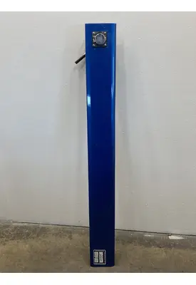 INTERNATIONAL LT625 Cab