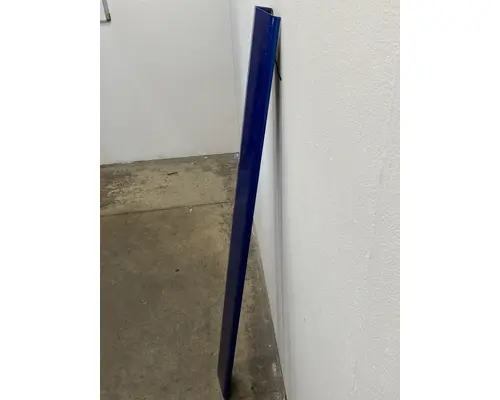 INTERNATIONAL LT625 Cab