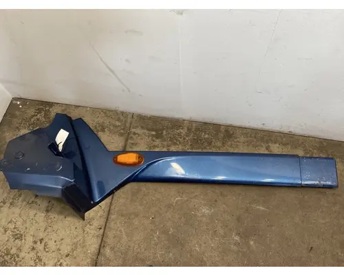 INTERNATIONAL LT625 Cab