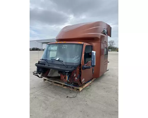 INTERNATIONAL LT625 Cab