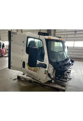 INTERNATIONAL LT625 Cab