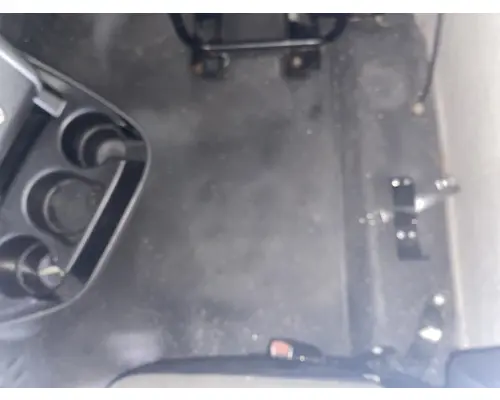 INTERNATIONAL LT625 Cab