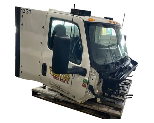 INTERNATIONAL LT625 Cab