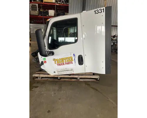 INTERNATIONAL LT625 Cab