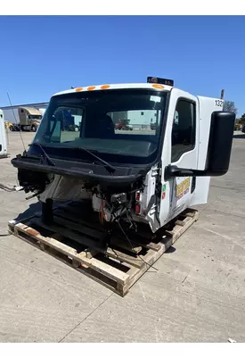 INTERNATIONAL LT625 Cab
