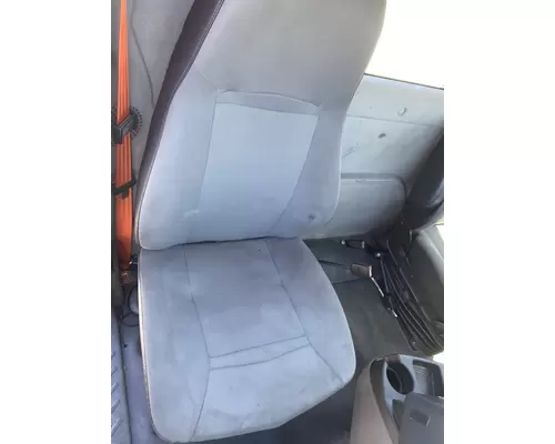 INTERNATIONAL LT625 Cab