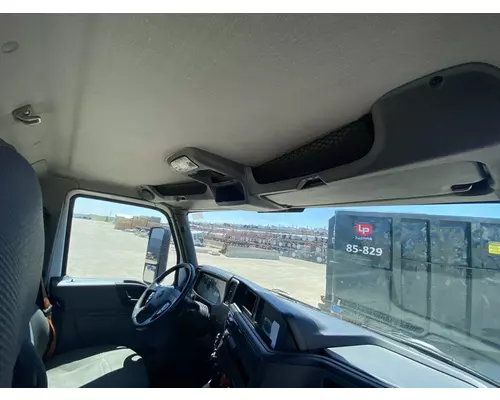 INTERNATIONAL LT625 Cab