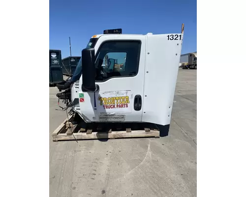 INTERNATIONAL LT625 Cab