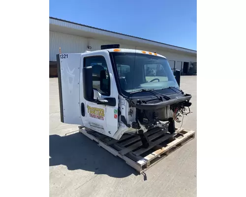 INTERNATIONAL LT625 Cab