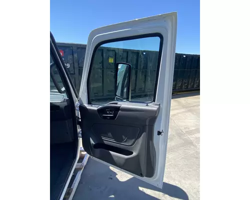 INTERNATIONAL LT625 Cab
