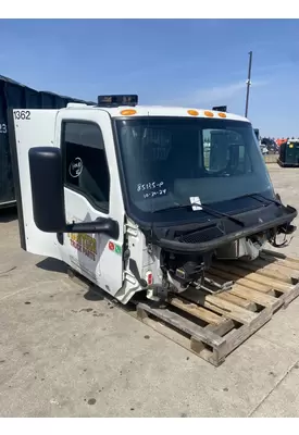 INTERNATIONAL LT625 Cab