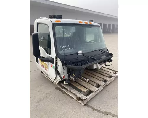 INTERNATIONAL LT625 Cab