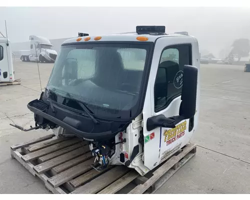 INTERNATIONAL LT625 Cab