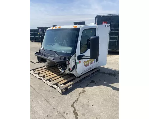 INTERNATIONAL LT625 Cab