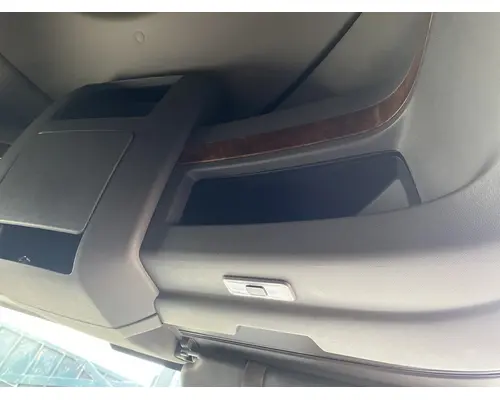 INTERNATIONAL LT625 Cab