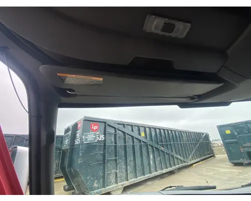 INTERNATIONAL LT625 Cab