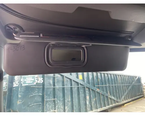 INTERNATIONAL LT625 Cab