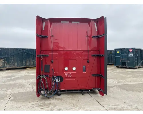 INTERNATIONAL LT625 Cab