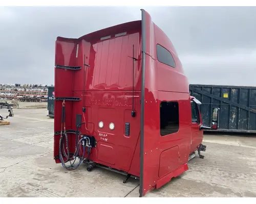 INTERNATIONAL LT625 Cab