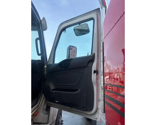 INTERNATIONAL LT625 Cab